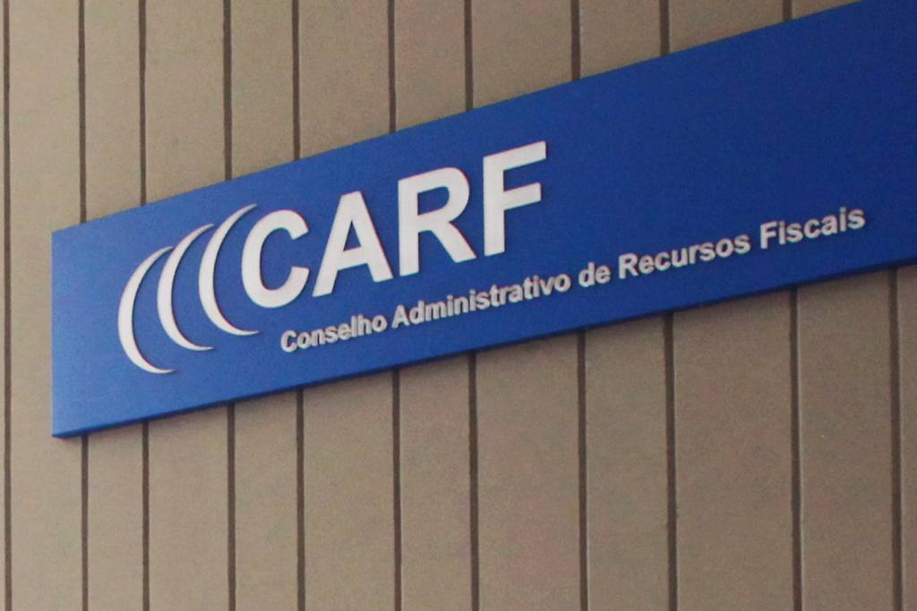 CARF: CUSTO NA REVENDA DE PRODUTO NO REGIME MONOFÁSICO GERA CRÉDITO DE PIS/COFINS